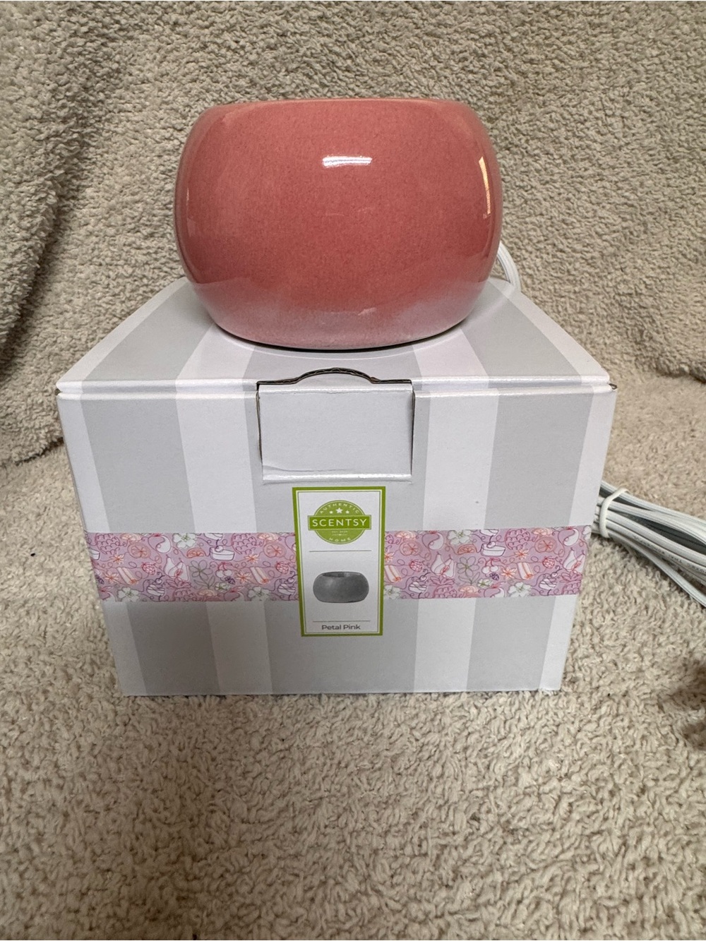 Scentsy Petal Pink Ceramic Wax Warmer